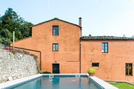 Villa 7 camere, con idromassaggio