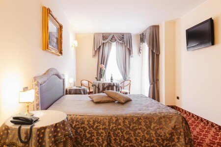 Hotel con piscina