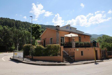 Casa 2 camere, con giardino