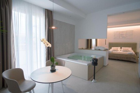 Bed and breakfast 16 ospiti, con idromassaggio