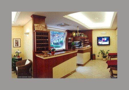 Hotel con giardino