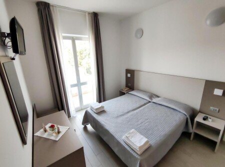 Hotel con giardino