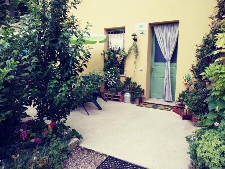 Bed and breakfast 1 camera, con giardino