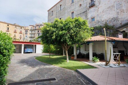 Appartamento 2 camere, con giardino