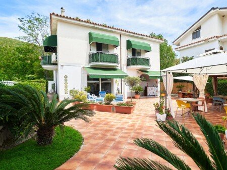 Bed and breakfast 3 ospiti, con giardino