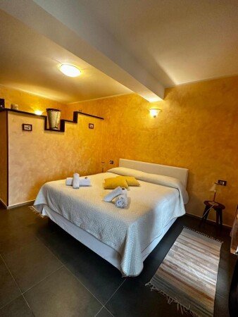 Casa 2 camere, con giardino