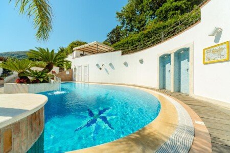 Villa 20 voyageurs, avec jacuzzi