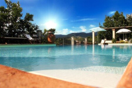 Aparthotel 6 ospiti, con piscina