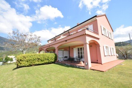 Casa 8 ospiti, con piscina