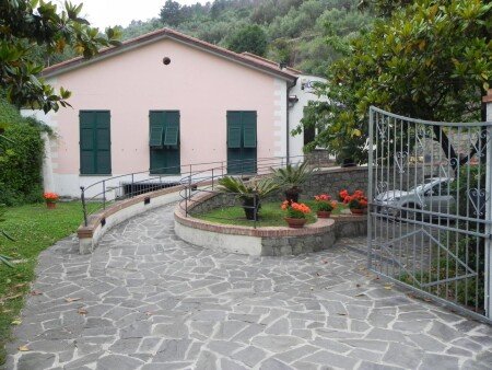 Hotel con giardino