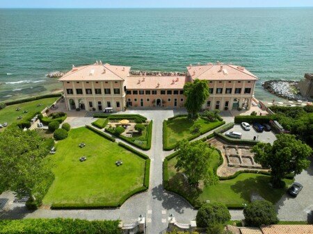 Hotel con piscina