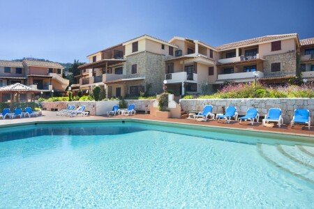 Aparthotel 6 ospiti, con piscina