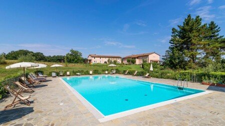 Hotel con piscina