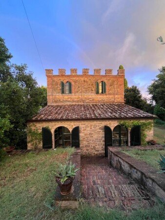 Villa 3 camere, con giardino