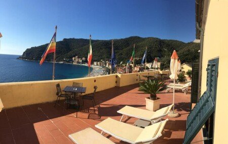 Hotel con giardino