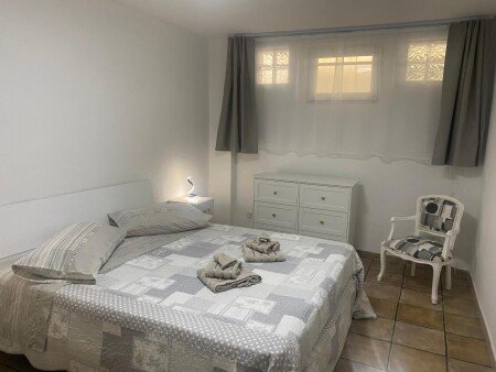 Casa 1 camera, con giardino