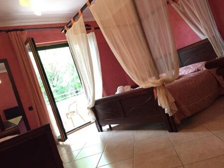 Bed and breakfast 4 ospiti, con giardino