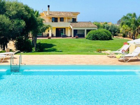 Villa 4 camere, con idromassaggio