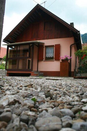 Casa 1 camera, con giardino