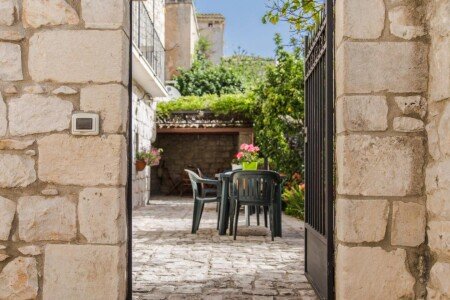 Appartamento 3 camere, con giardino