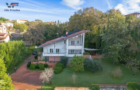 Casa 2 camere, con giardino