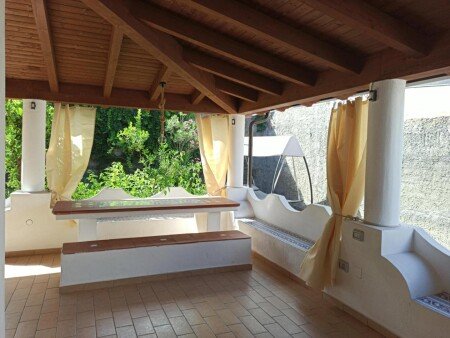 Casa 2 camere, con giardino