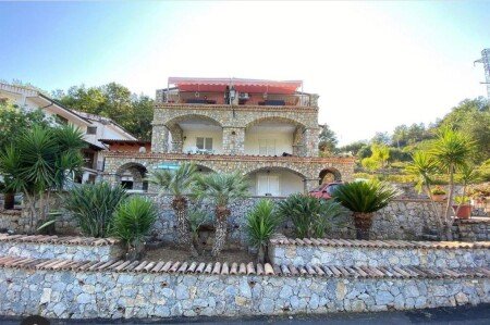 Bed and breakfast 4 ospiti, con giardino