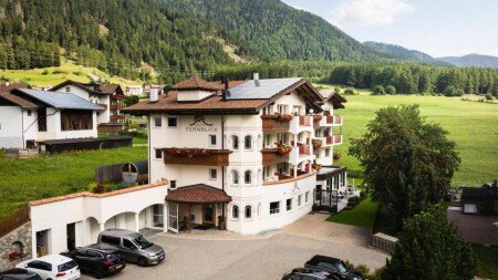 Hotel con giardino