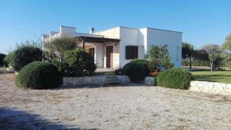 Villa 2 camere, con giardino