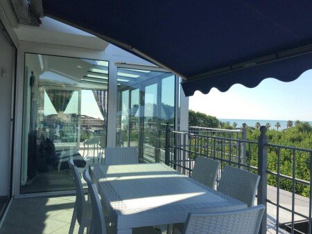 Appartamento 1 camera, con giardino