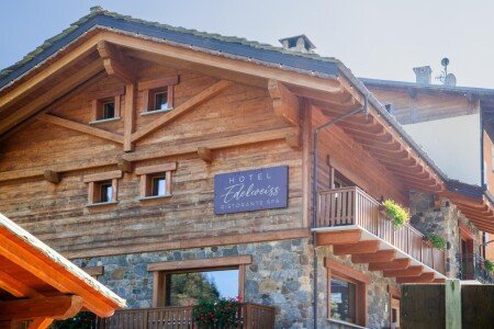 Hotel con giardino