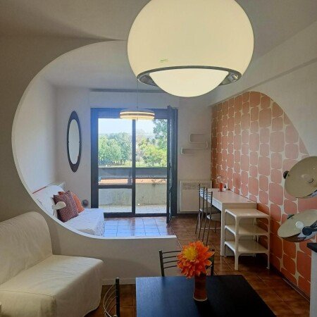 Appartamento 1 camera, con giardino