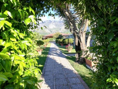 Bed and breakfast 4 ospiti, con giardino