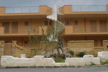 Aparthotel 4 ospiti, con giardino