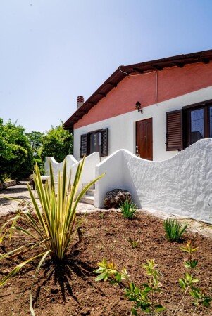 Casa 2 camere, con giardino