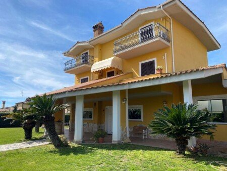 Bed and breakfast 5 ospiti, con giardino