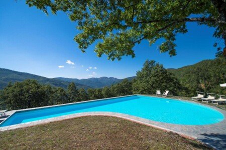 Bed and breakfast 6 camere, con piscina