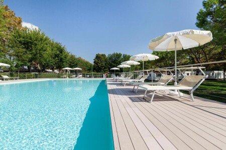 Camping / Mobil Home design, 6 voyageurs, avec piscine