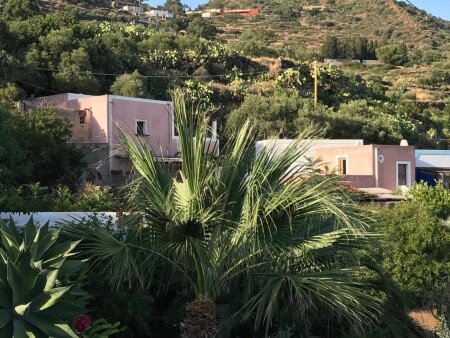Casa 1 camera, con giardino