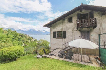 Casa 2 camere, con giardino