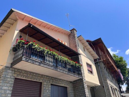 Casa 2 camere, con giardino