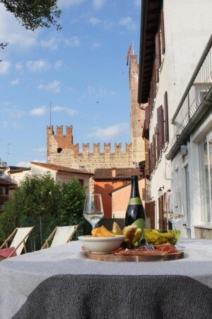 Casa 4 camere, con giardino