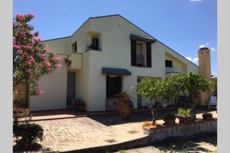 Villa 2 camere, con giardino