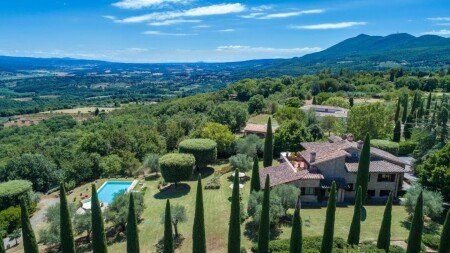 Villa 5 camere, con idromassaggio