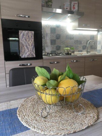 Casa 1 camera, con giardino