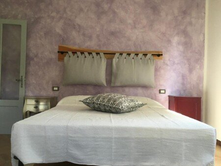 Casa 1 camera, con giardino