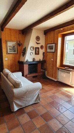 Casa 2 camere, con giardino