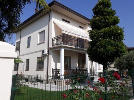 Casa 6 ospiti, con giardino