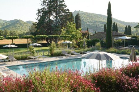 Hotel con piscina