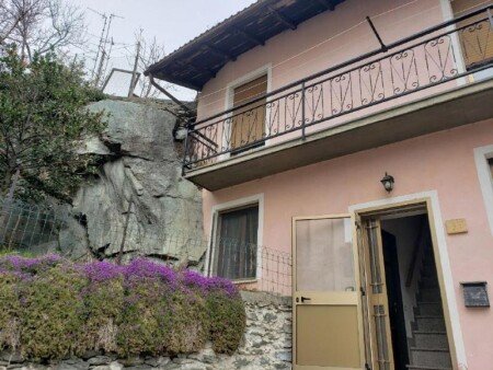 Casa 2 camere, con parcheggio